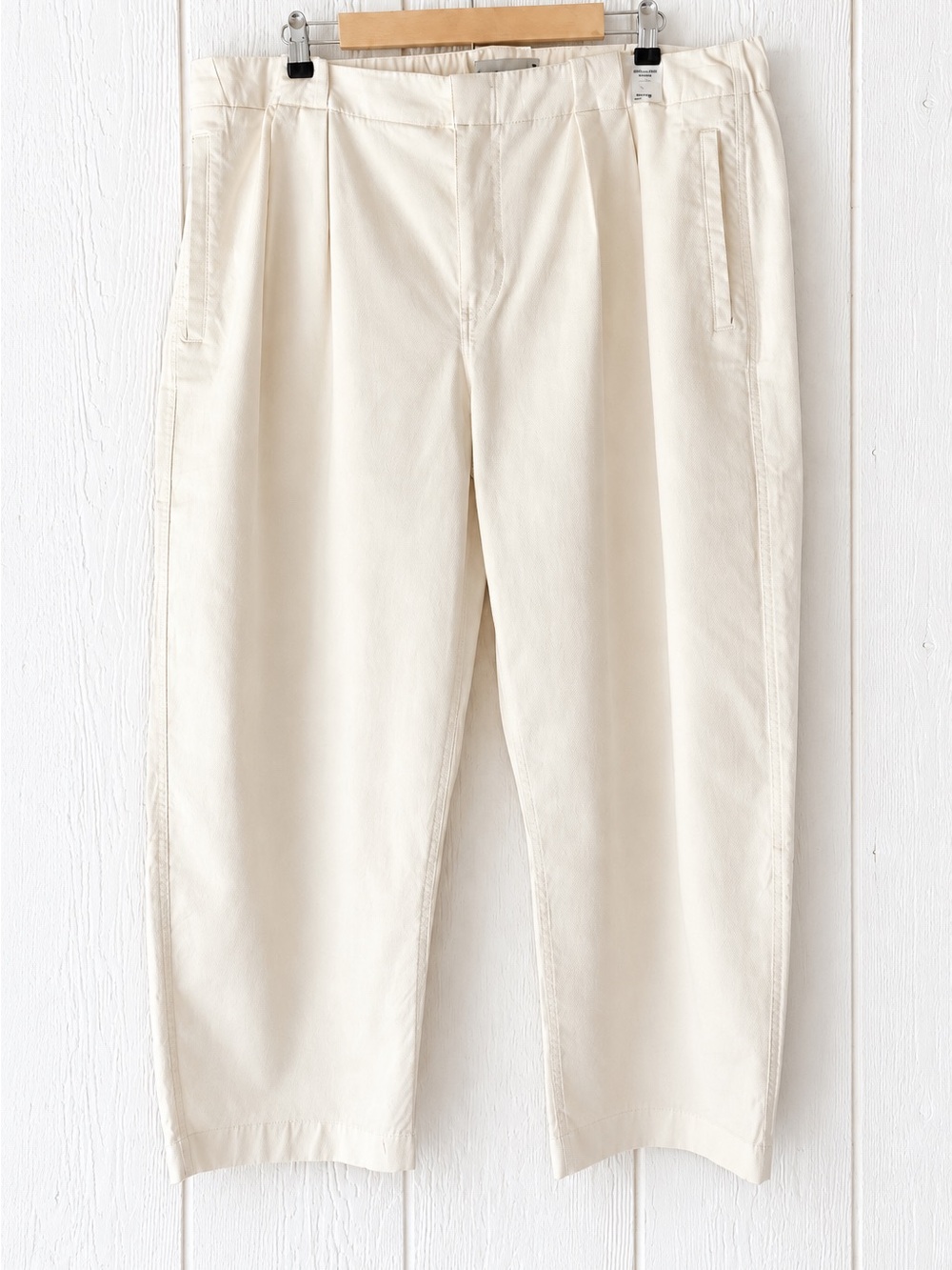 Abercrombie Fitch Women's PleatedOff White Cream Taper Trousers Pants Size 18